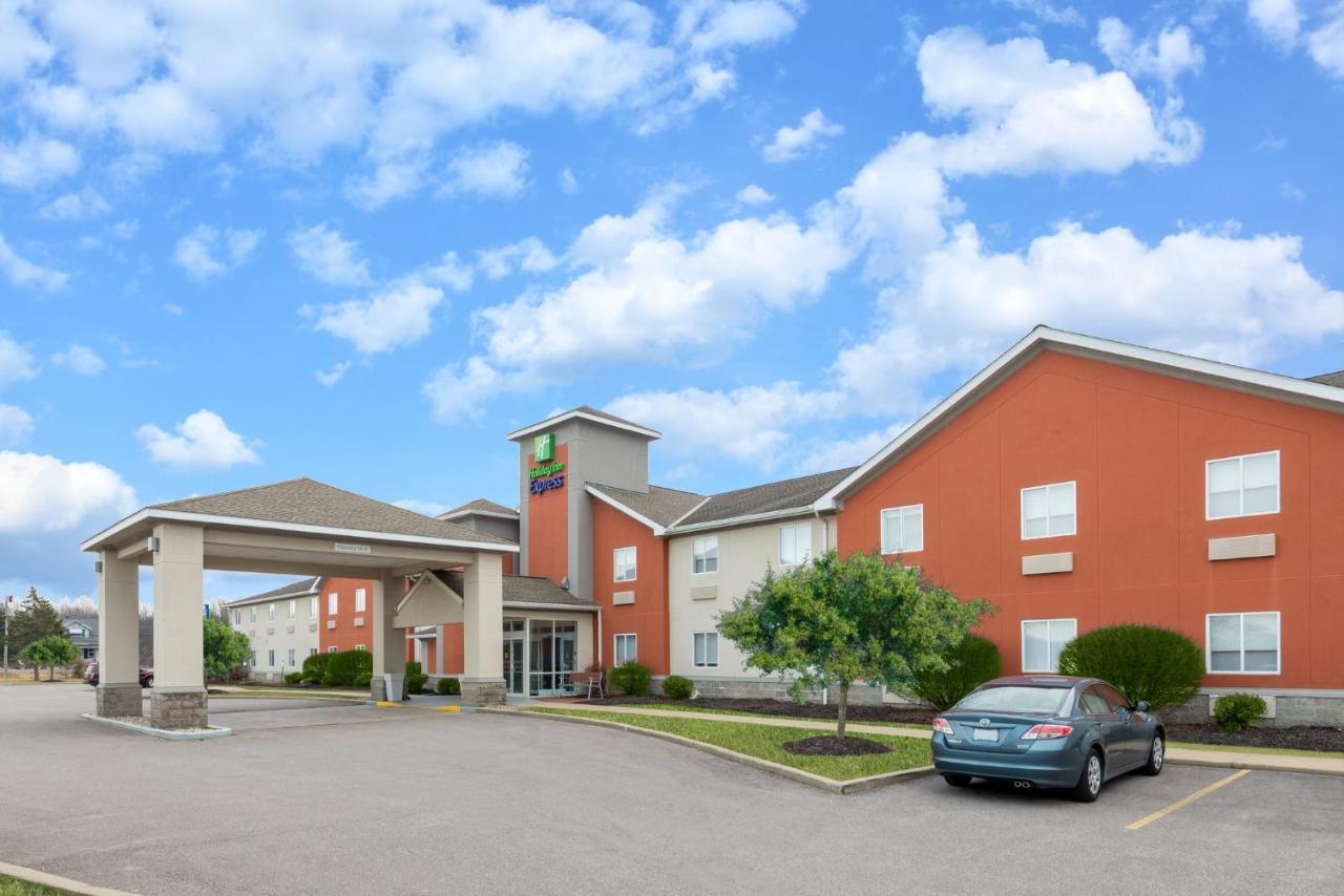 Holiday Inn Express Vermilion By Ihg Eksteriør billede